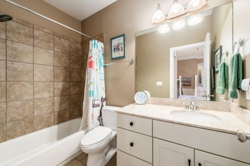 4176 Ashbury Dr, Carroll OH  43112-9418 exterior