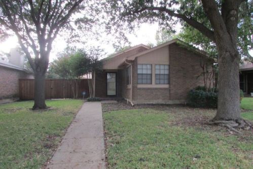 2215 Daniel Way, Carrollton, TX 75006-1666