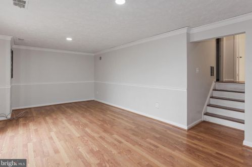 5509 Miles Ct, Springfield VA 22151-1714 exterior