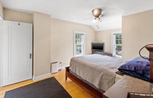 8131 Gridley Ave, Milwaukee WI  53213-3038 exterior