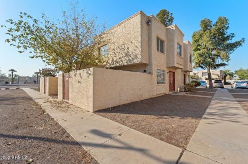 1447 54th Ln, Phoenix, AZ 85043-1731