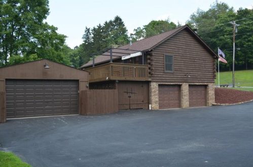 265 Mcclain Rd, Beaver Falls, PA 15010-1007