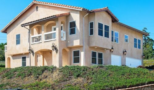 1828 Campesino Pl, Oceanside, CA 92054-6134