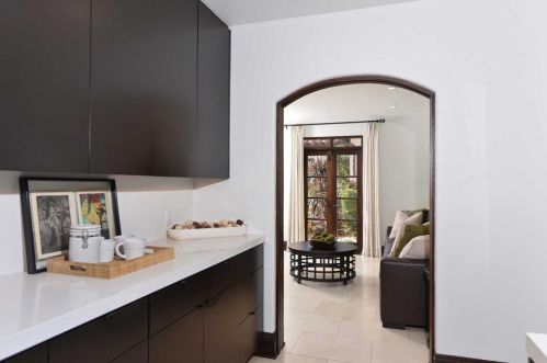 2900 Nichols St, San Diego CA 92106-3426 exterior