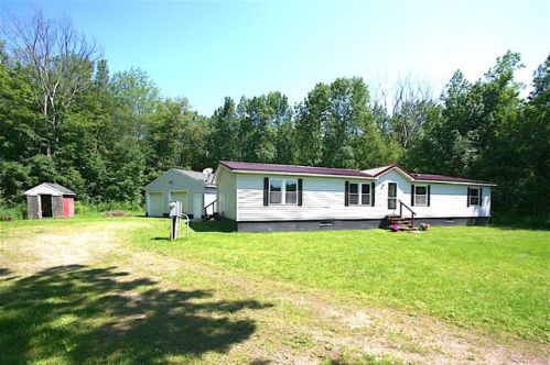 42 Biddlecum Rd, Pennellville, NY 13132-3205