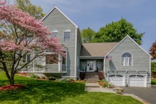 45 Broad River Ln, Southport, CT 06890-1256