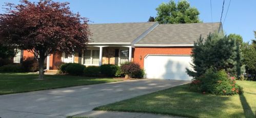 909 Goldenrod Dr, Bellevue, OH 44811-1060