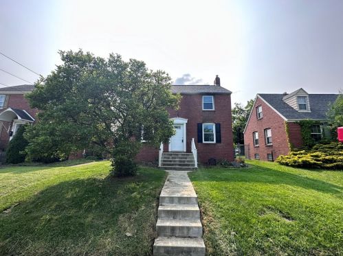 2309 Delaware Ave, New Castle, PA 16105-2211