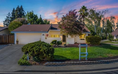 1068 Lehigh Valley Cir, Danville, CA 94526-4926