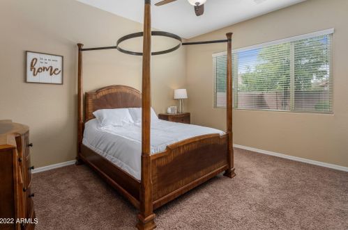 2588 Orleans Dr, Gilbert AZ 85298-2337 exterior