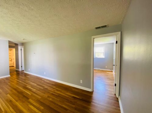 529 Howard St, Clinton County OH  45169-1126 exterior