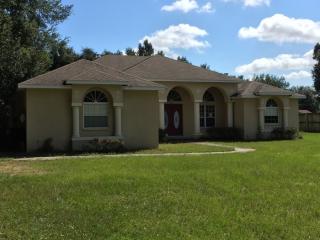 9516 Rockhill Rd, Thonotosassa, FL 33592-2922