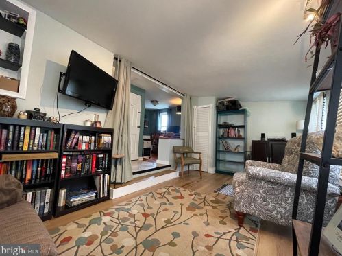 1223 Feist Ave, Pottstown PA  19464-3923 exterior