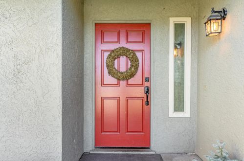 1216 Glenbrook Way, Modesto CA  95355-3676 exterior