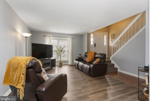 153 Pine Ct, Norristown, PA 19401-1634