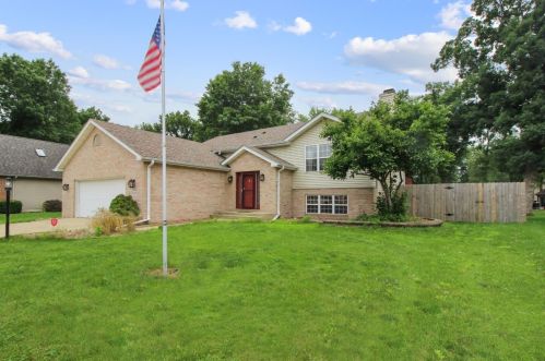 7175 Bracken Pkwy, Hobart, IN 46342-6878