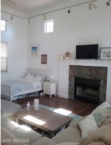 1070 Miles St, Tucson AZ 85719-6140 exterior