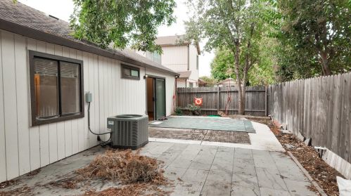 7229 Sutherland Way, Elk Grove CA  95758-4415 exterior