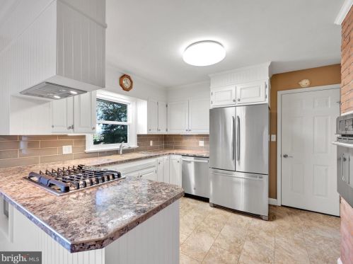 224 Maple St, Ephrata PA  17522-2513 exterior