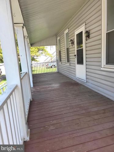 125 Main St, Mount Wolf, PA 17347-6727