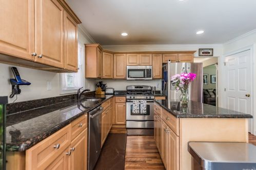 42 21st St, Huntington Station NY  11746-3259 exterior