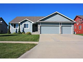 408 Springfield Dr, Ankeny, IA 50023-8338