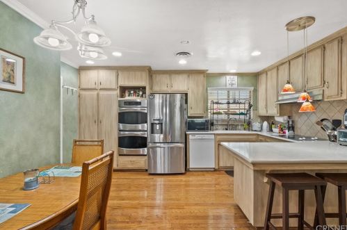 43757 Albeck Ave, Lancaster CA 93536-5746 exterior