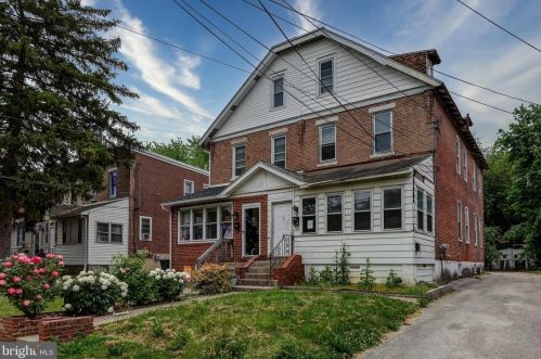21 Wells Ave, Manor, PA 19036-1303