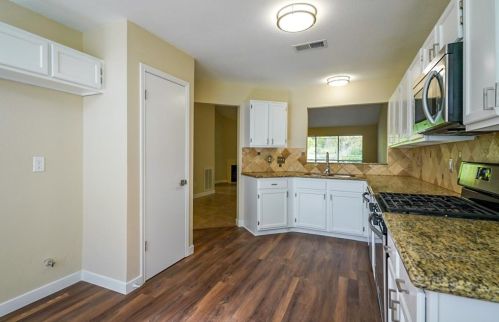 2611 Friarwood Trl, Humble TX  77339-1014 exterior