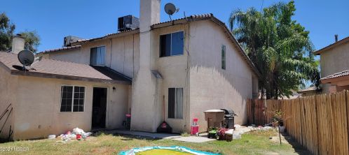 2016 Ocean View Dr, Bakersfield, CA 93307-9306