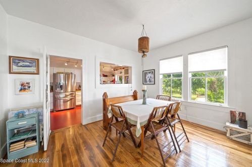 2915 Indian Riv Dr, Cocoa FL 32922-6607 exterior