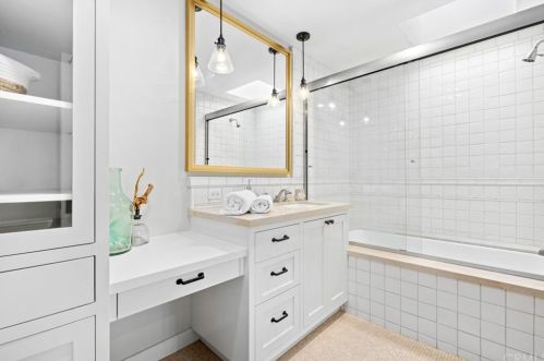 2050 Shipway Ln, Newport Beach CA  92660-4336 exterior