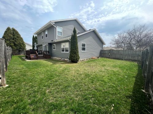 6220 82 St, Kenosha WI 53142-1865 exterior