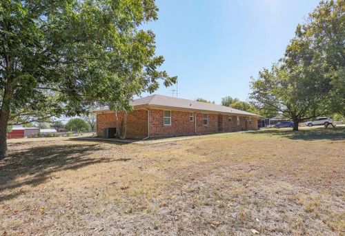 1902 Parker Rd, St Paul, TX 75098-4736