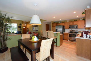 1908 Wexford Ln, Waukesha, WI 53186-1252