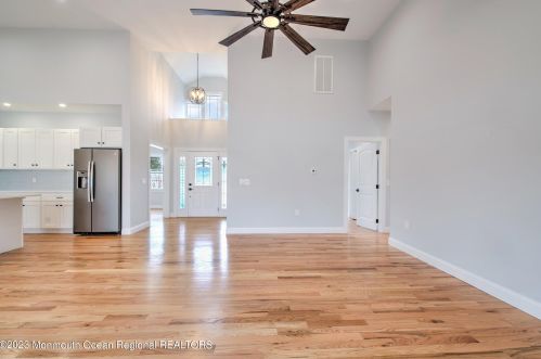 414 Seaward Pl, Lacey NJ  08731-2836 exterior