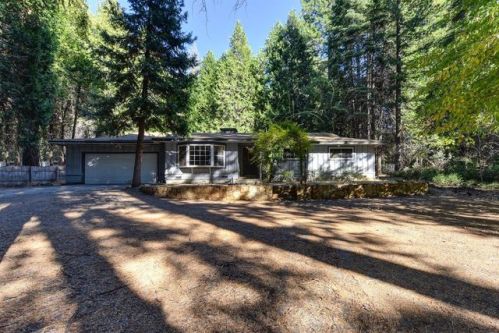 5200 Pony Express Trl, Snowline Camp, CA 95709-9402
