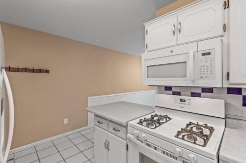 5106 148th St, Saint Paul MN 55124-6923 exterior