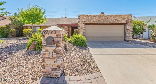 10715 Becker Ln, Scottsdale AZ  85259-3867 exterior