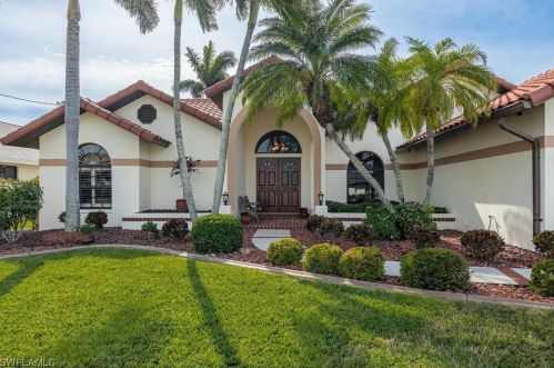 1508 54th Ter, Cape Coral, FL 33914-7494