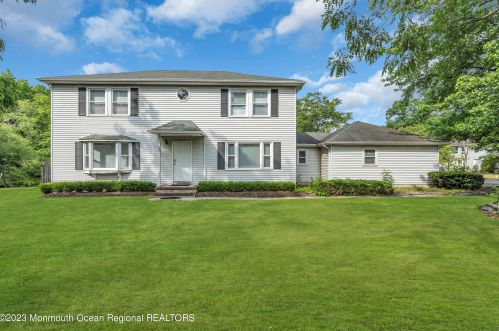 163 Colonial Dr, Lakewood NJ  08701-5852 exterior