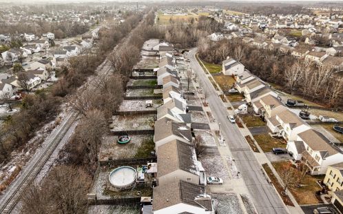 8311 Crete Ln, Blacklick OH  43004-8307 exterior