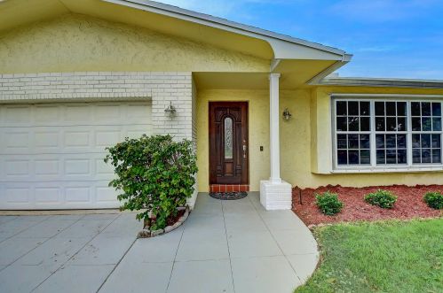 1775 8th St, Boca Raton, FL 33486-6406