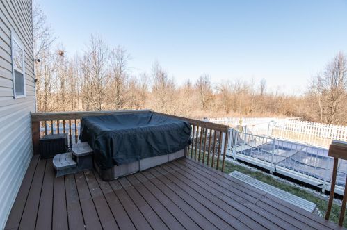 4500 Orangeberry Dr, Darbydale OH  43123-7924 exterior