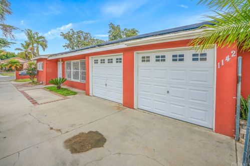 1140 71st Way, Long Beach CA  90805-1032 exterior