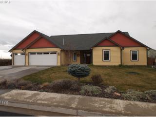 1911 3rd St, Cayuse, OR 97801-9463