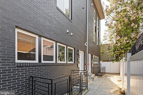1224 26th St, Philadelphia PA  19121-4602 exterior