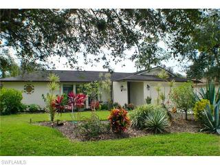 504 Whitewater Way, Naples, FL 34112-6126