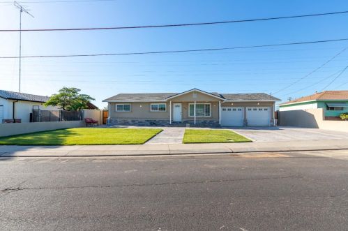 973 Alameda St, Manteca, CA 95336-4035