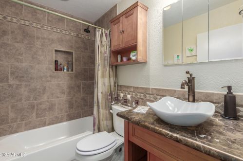 4523 Columbine Dr, Glendale AZ  85304-2325 exterior